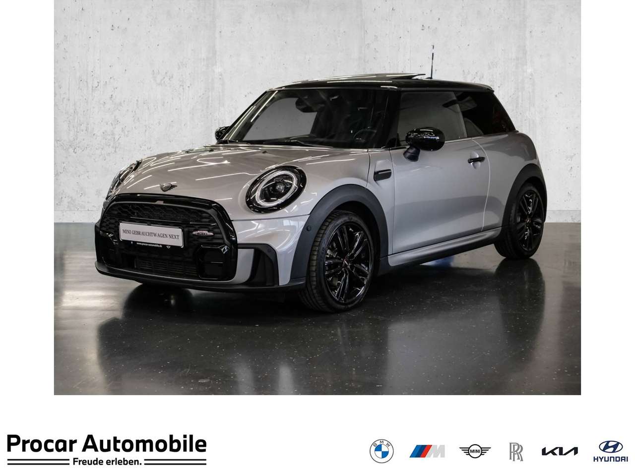 MINI Cooper 2023 — JCW Trim Aut Nav HuD LED Pano RFK