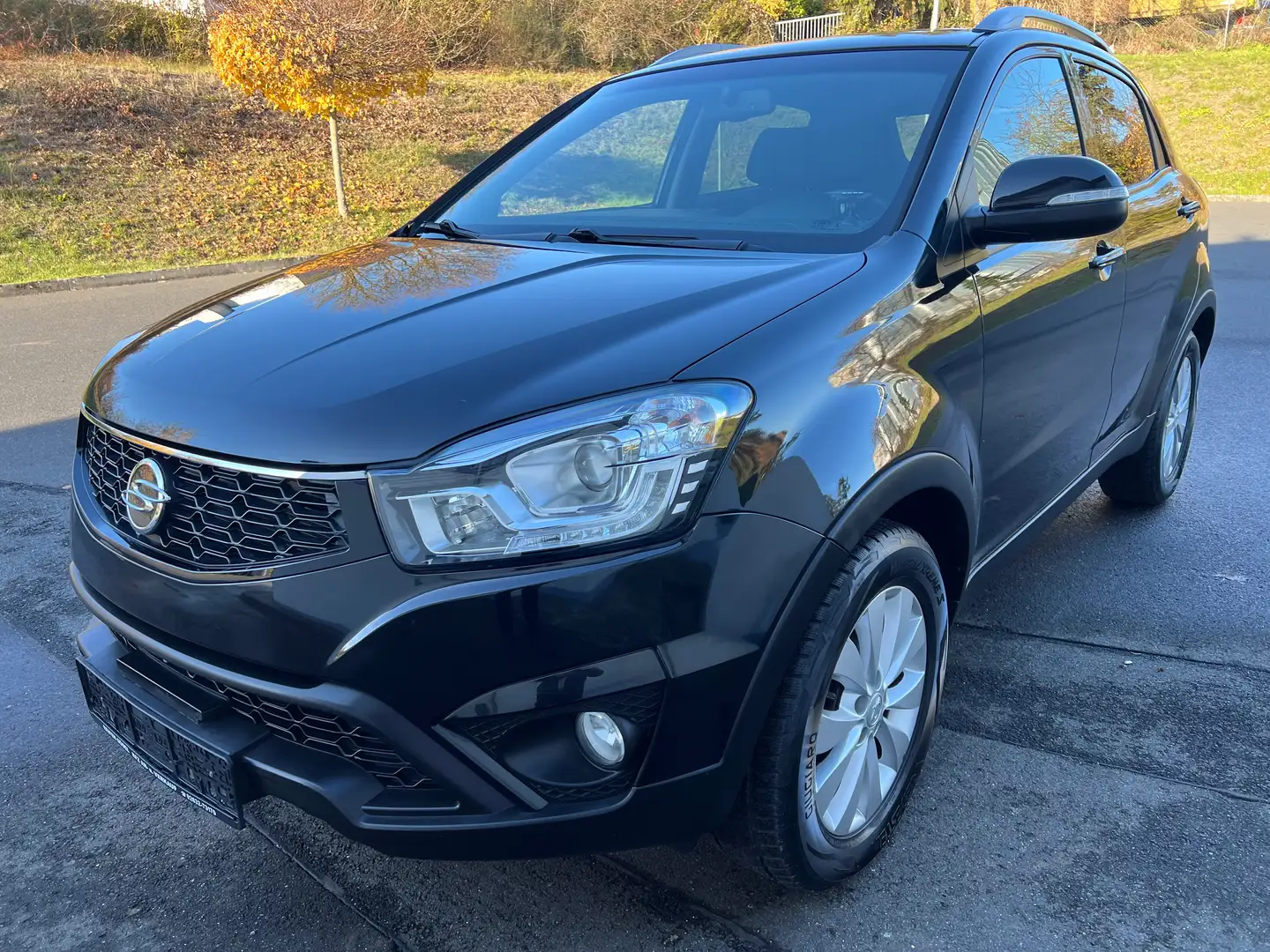 SsangYong Korando Crystal 4x2 Schwarz - 2