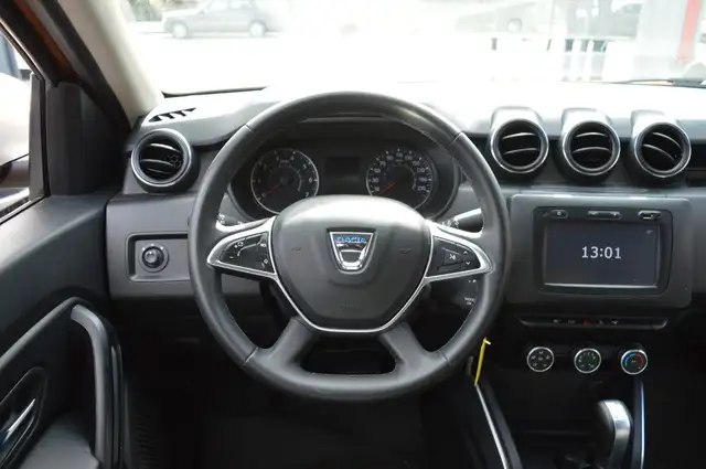 Dacia Duster view 14