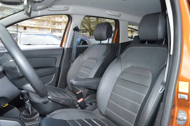Dacia Duster view 7