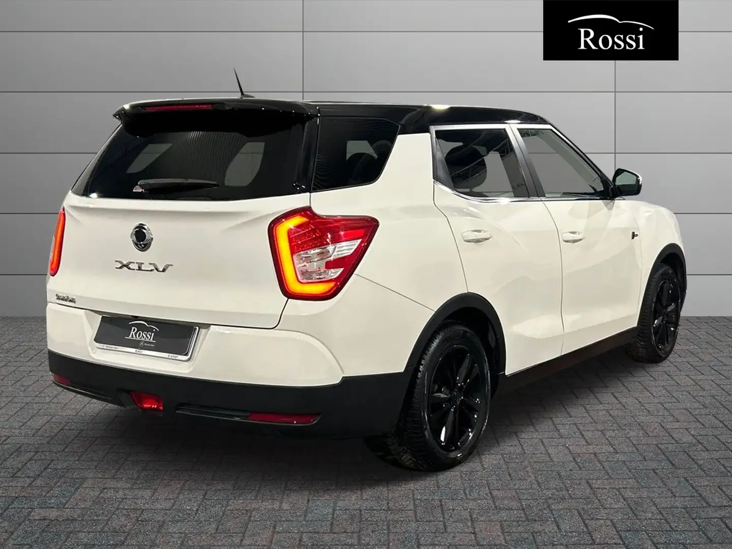 SsangYong XLV 1.6 Icon awd auto Bianco - 2