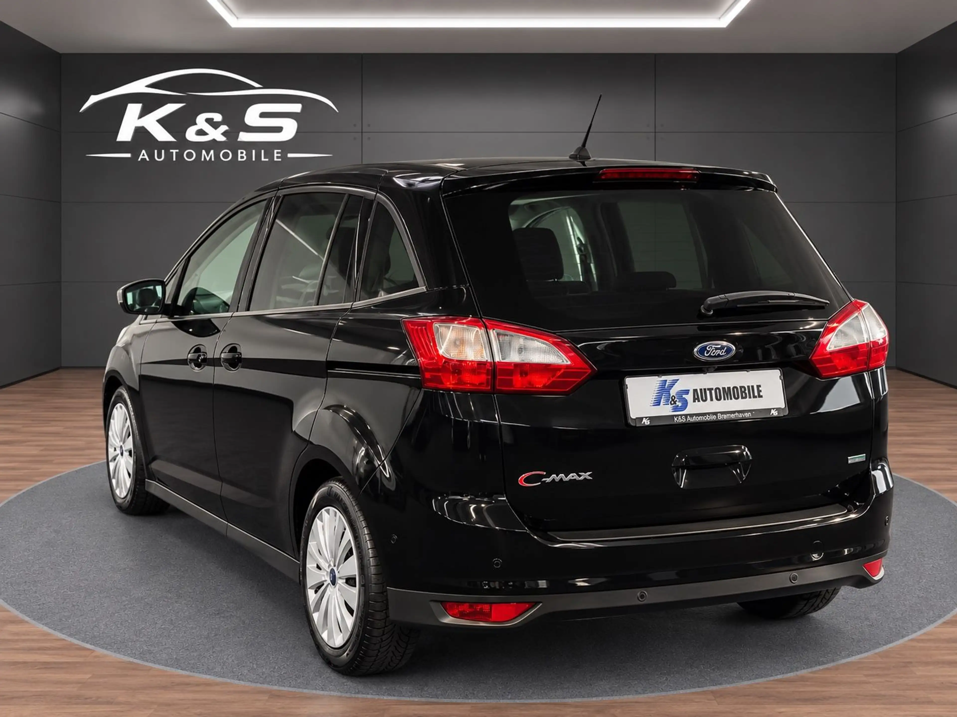 Ford Grand C-Max AUTOMATIK*7-SITZER*KAM*NAVI*WINTERP* — photo 5