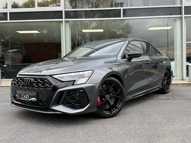 Audi RS3 RS3 Limousine/ ZETELVERWARMING / CAM / BANG&OLUFSE