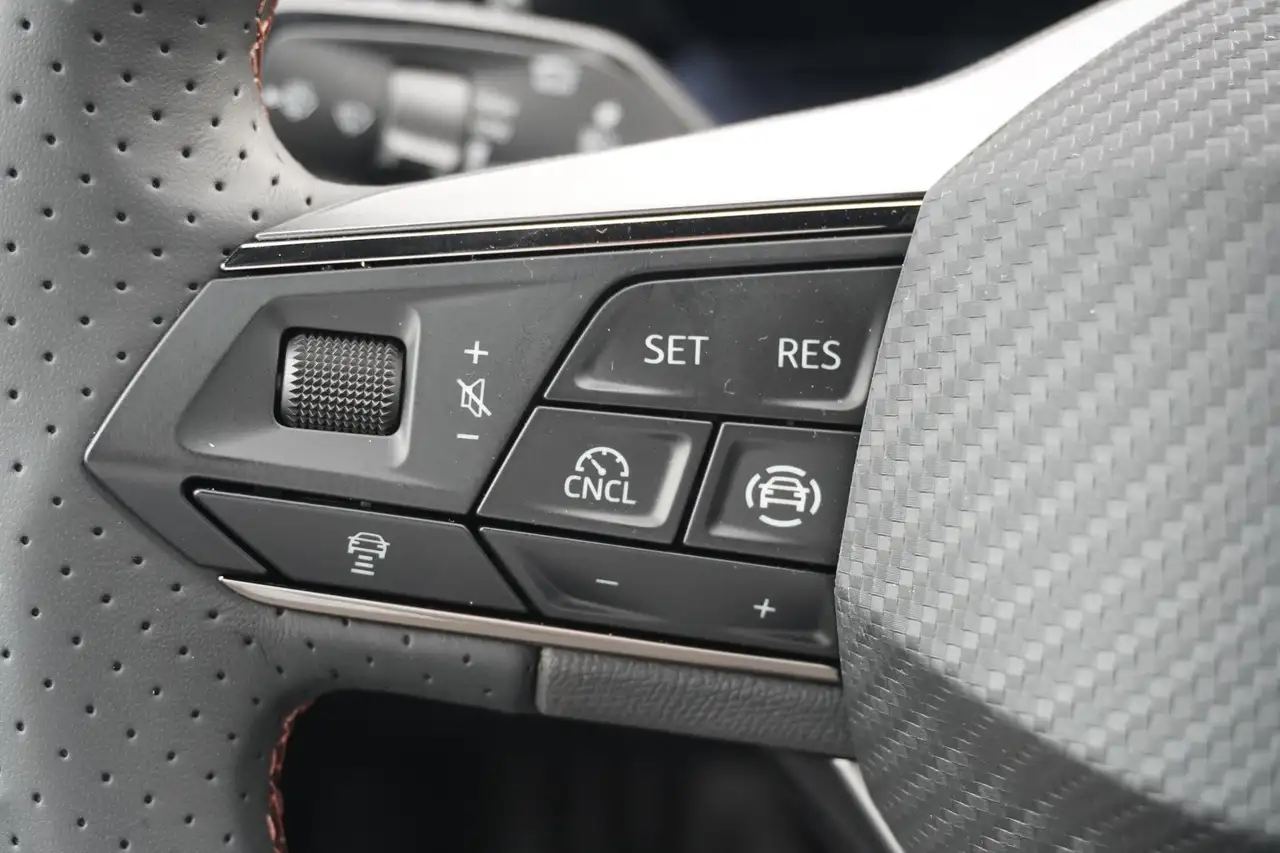 Cupra Born neues Modell Standheizung Kamera Keyless, миниатюра 26