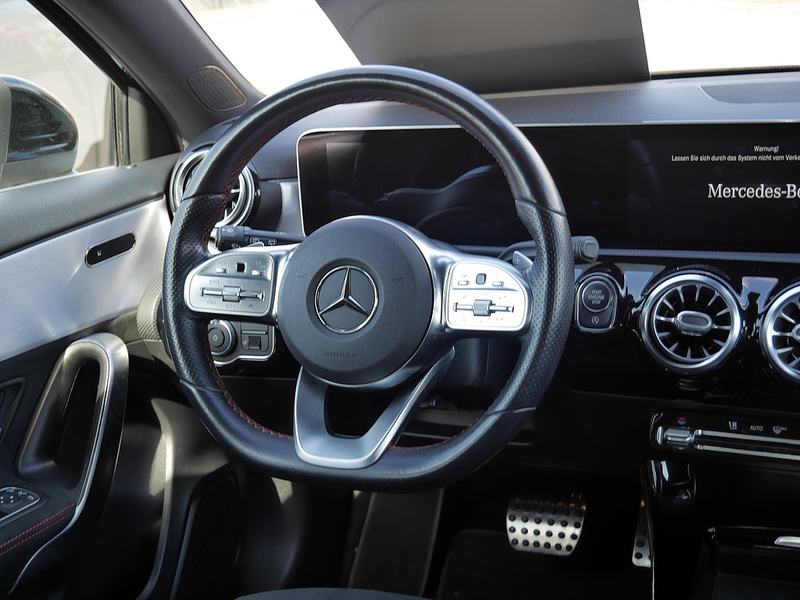 Mercedes-Benz A 250 AMG Line — photo 11