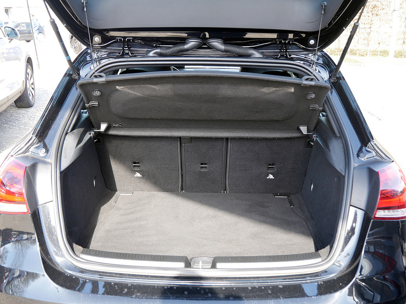 Mercedes-Benz A 250 AMG Line — photo 14
