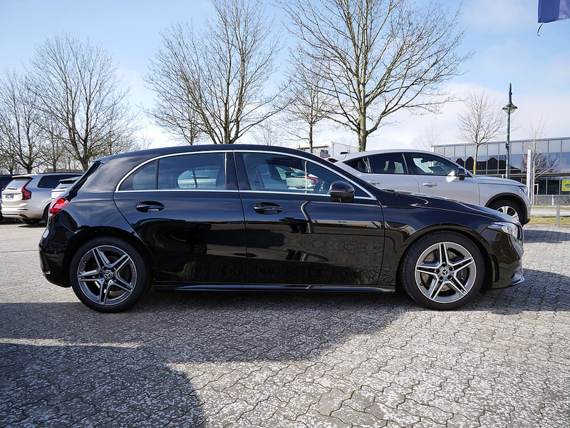 Mercedes-Benz A 250 AMG Line — photo 4
