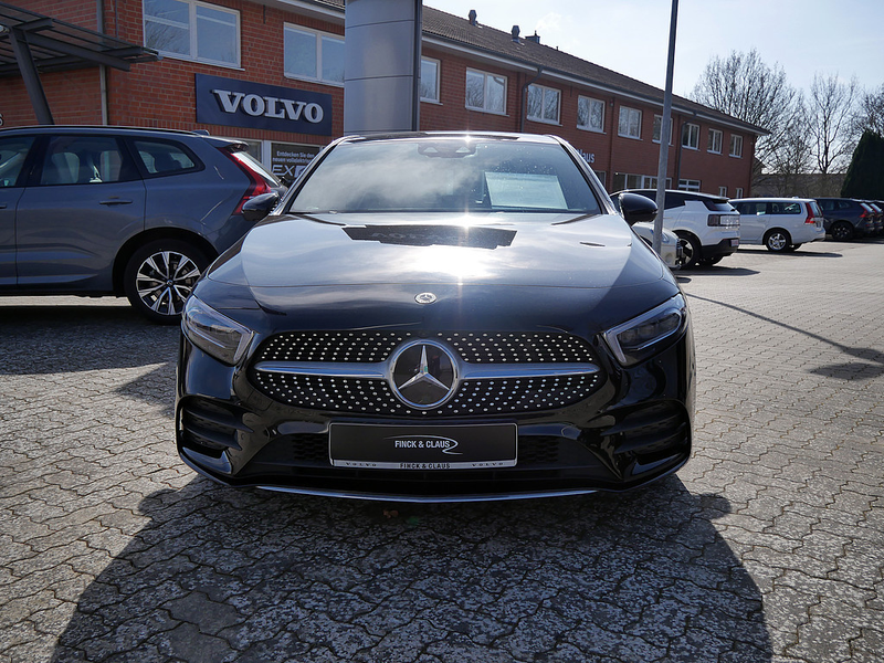 Mercedes-Benz A 250 AMG Line — photo 2