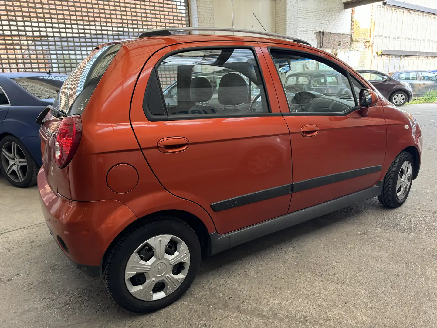 Chevrolet Matiz 1.0i SX *CT* *Carpass* *Prêt à immatriculer* Orange - 2