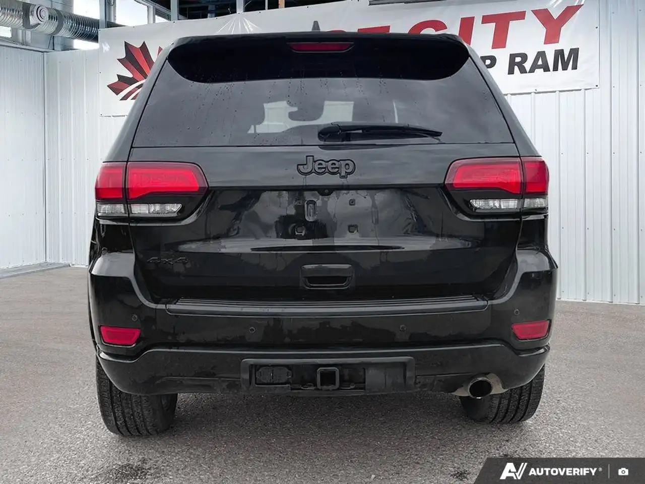 Jeep Grand Cherokee photo Jeep Grand Cherokee