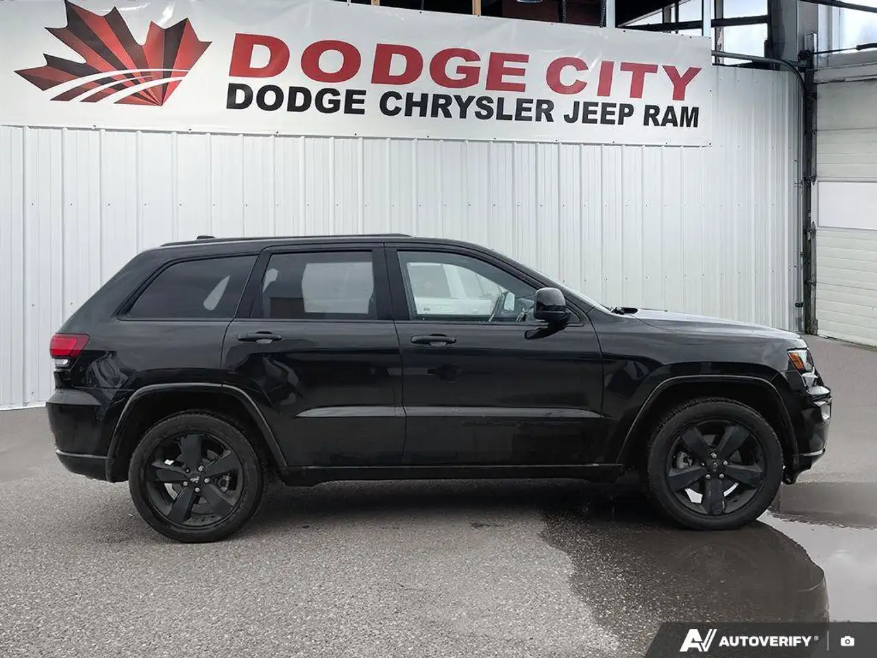 Jeep Grand Cherokee photo Jeep Grand Cherokee