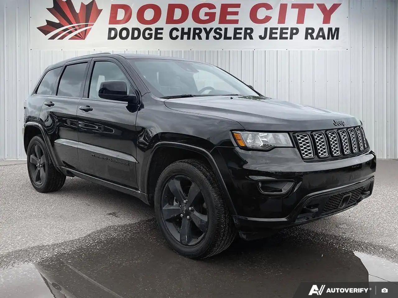 Jeep Grand Cherokee photo Jeep Grand Cherokee