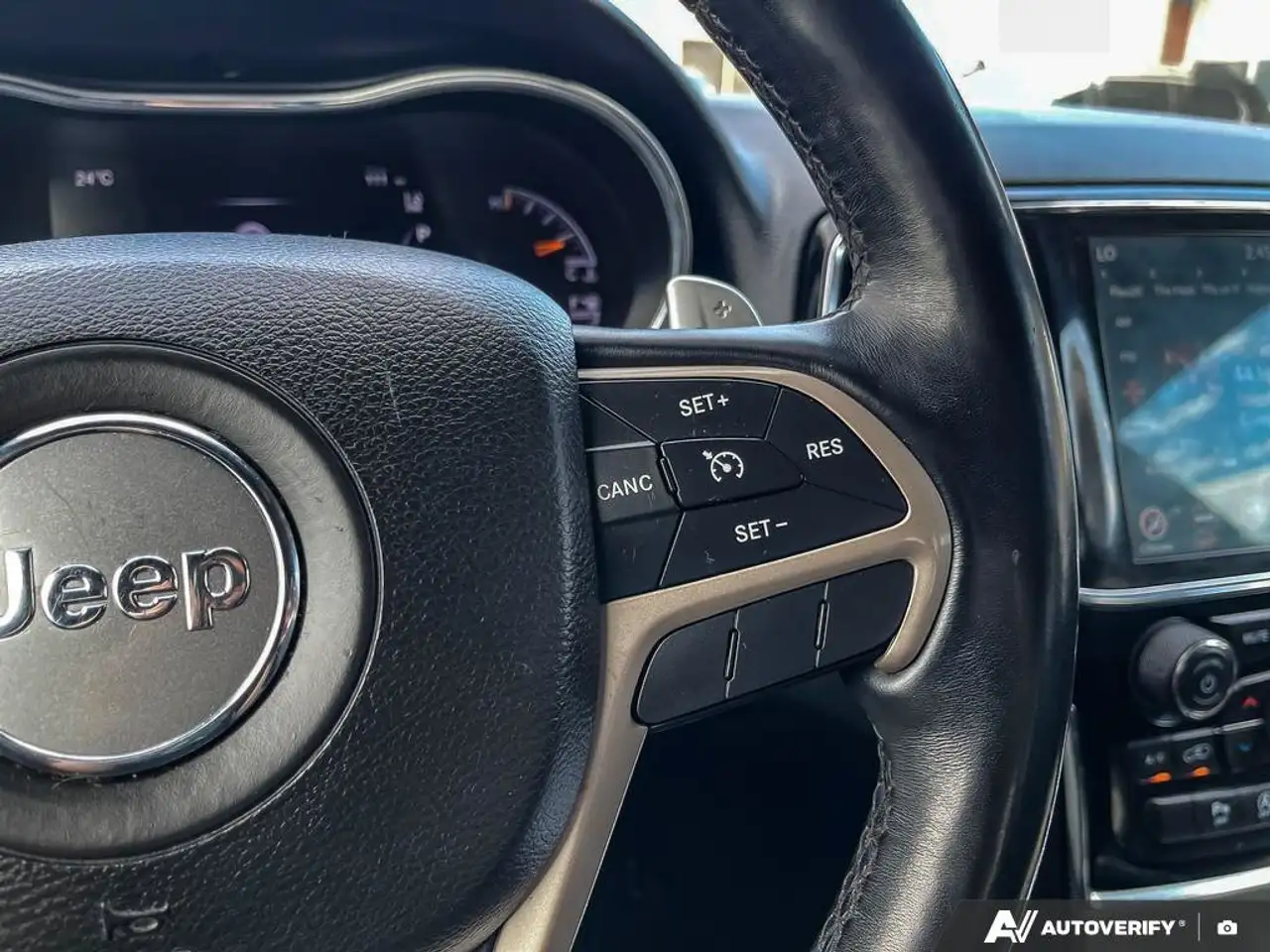 Jeep Grand Cherokee photo Jeep Grand Cherokee