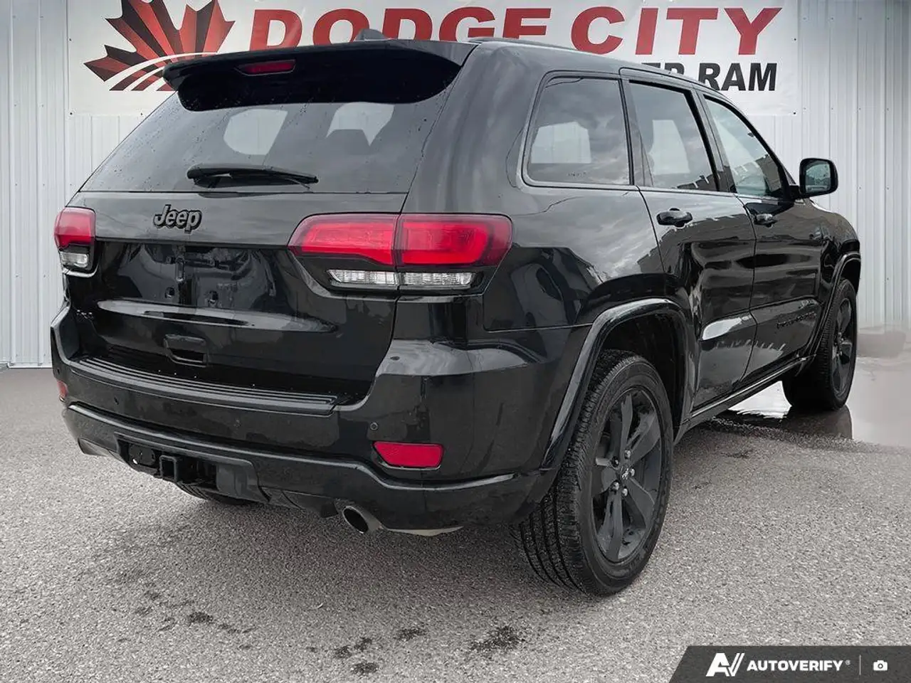 Jeep Grand Cherokee photo Jeep Grand Cherokee