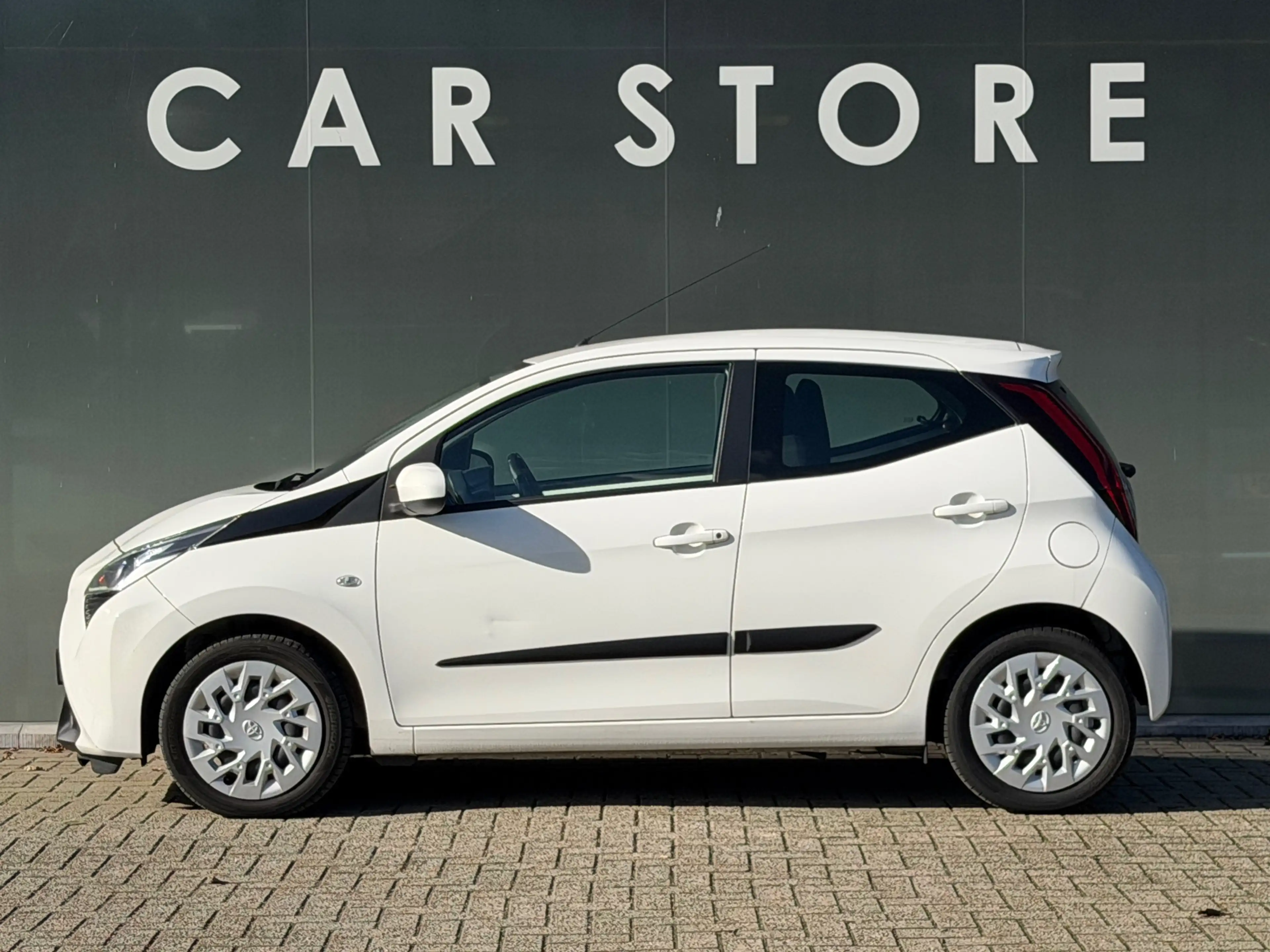Toyota Aygo 1.0 VVT-i x-play Automaat Camera Carplay — photo 2