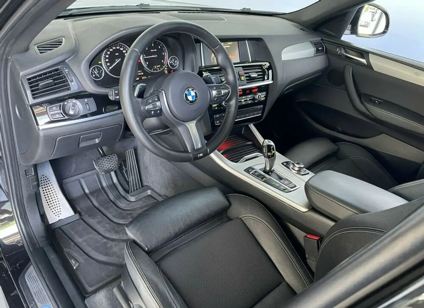 BMW X4 xDrive20d M *LED*ACC*SchiebeD*AHK*Sportsitze*19 Schwarz - 2