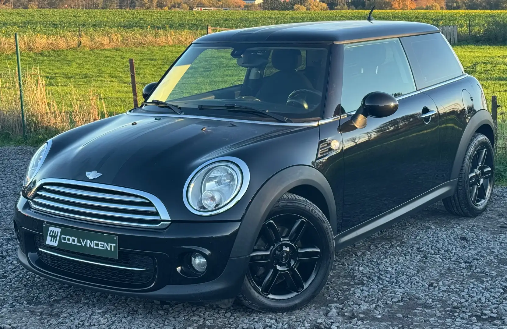 MINI Cooper D 1.6 DPF - Airco - Bluetooth Zwart - 1