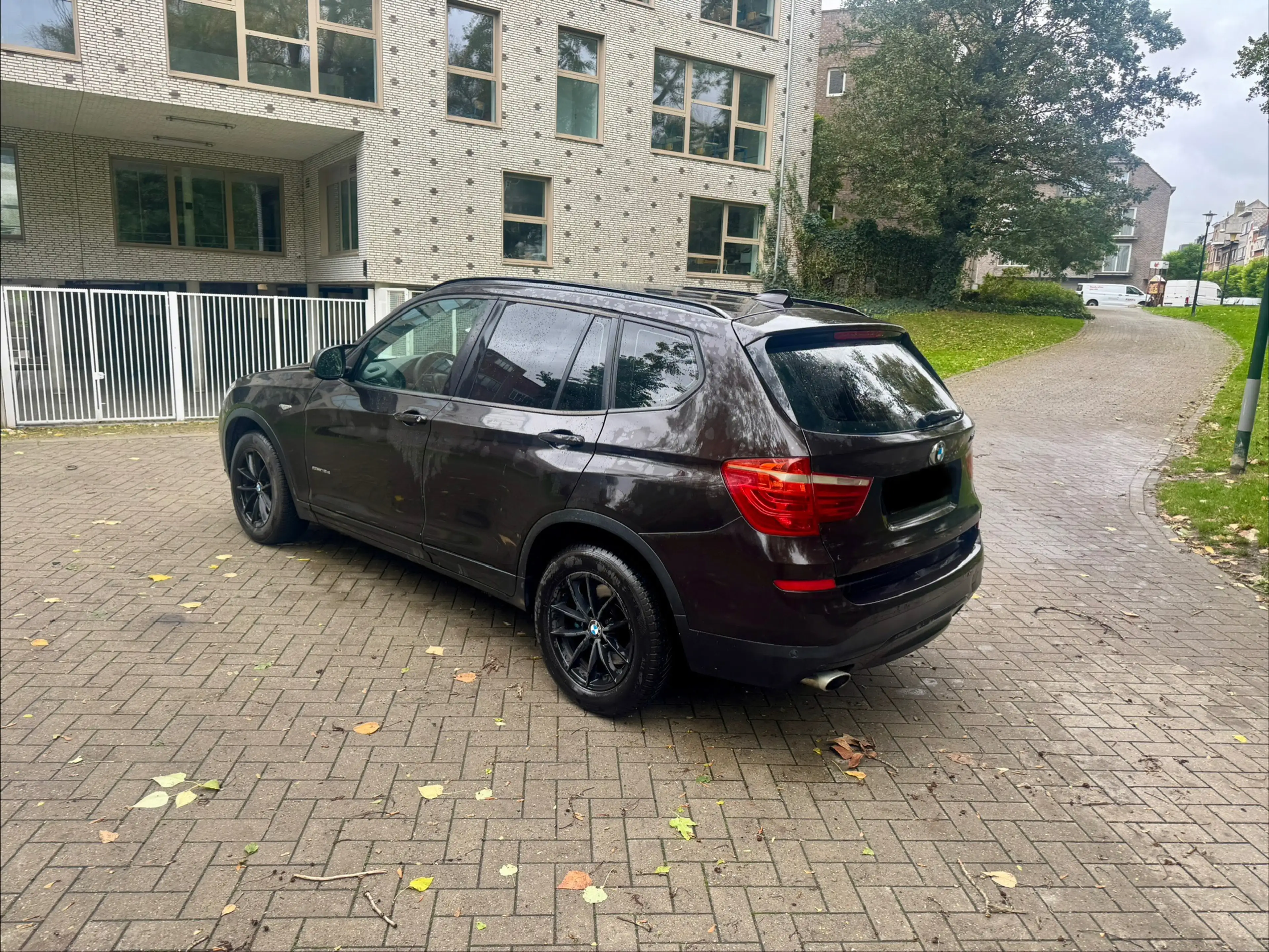 BMW X3 X3 2.0 d sDrive18 — photo 7