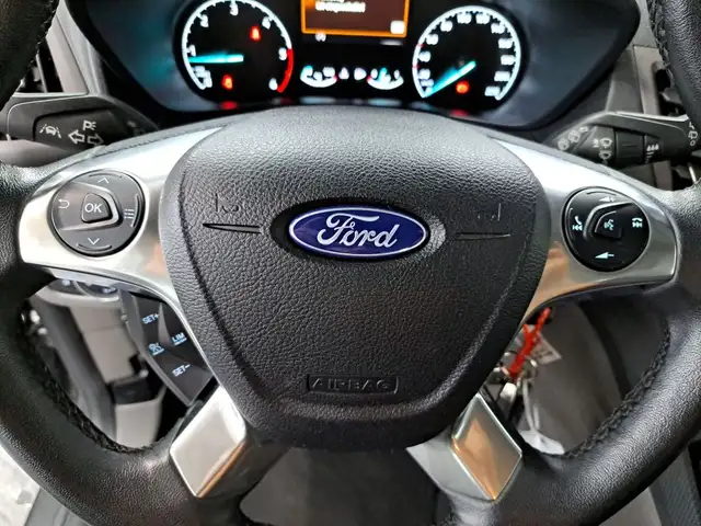 Ford Tourneo Connect view 14