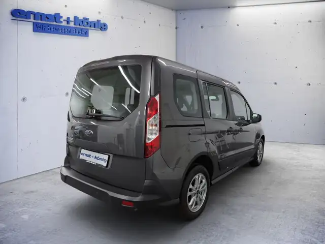 Ford Tourneo Connect view 3