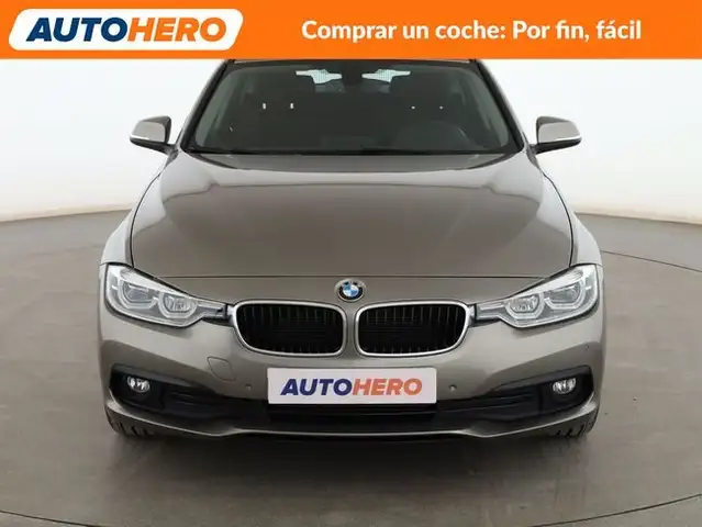 BMW 3 Series view 9