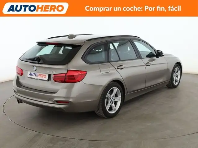 BMW 3 Series view 6