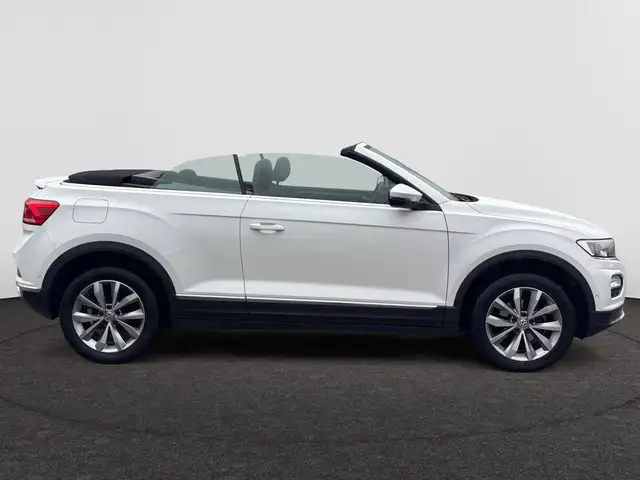 Volkswagen T-Roc view 7