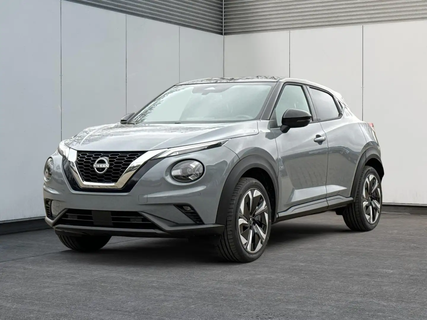 Nissan Juke Tekna NAVI+360° KAMERA+SHZ+VOLL-LED+BOSE+PDC 1.... Grau - 1
