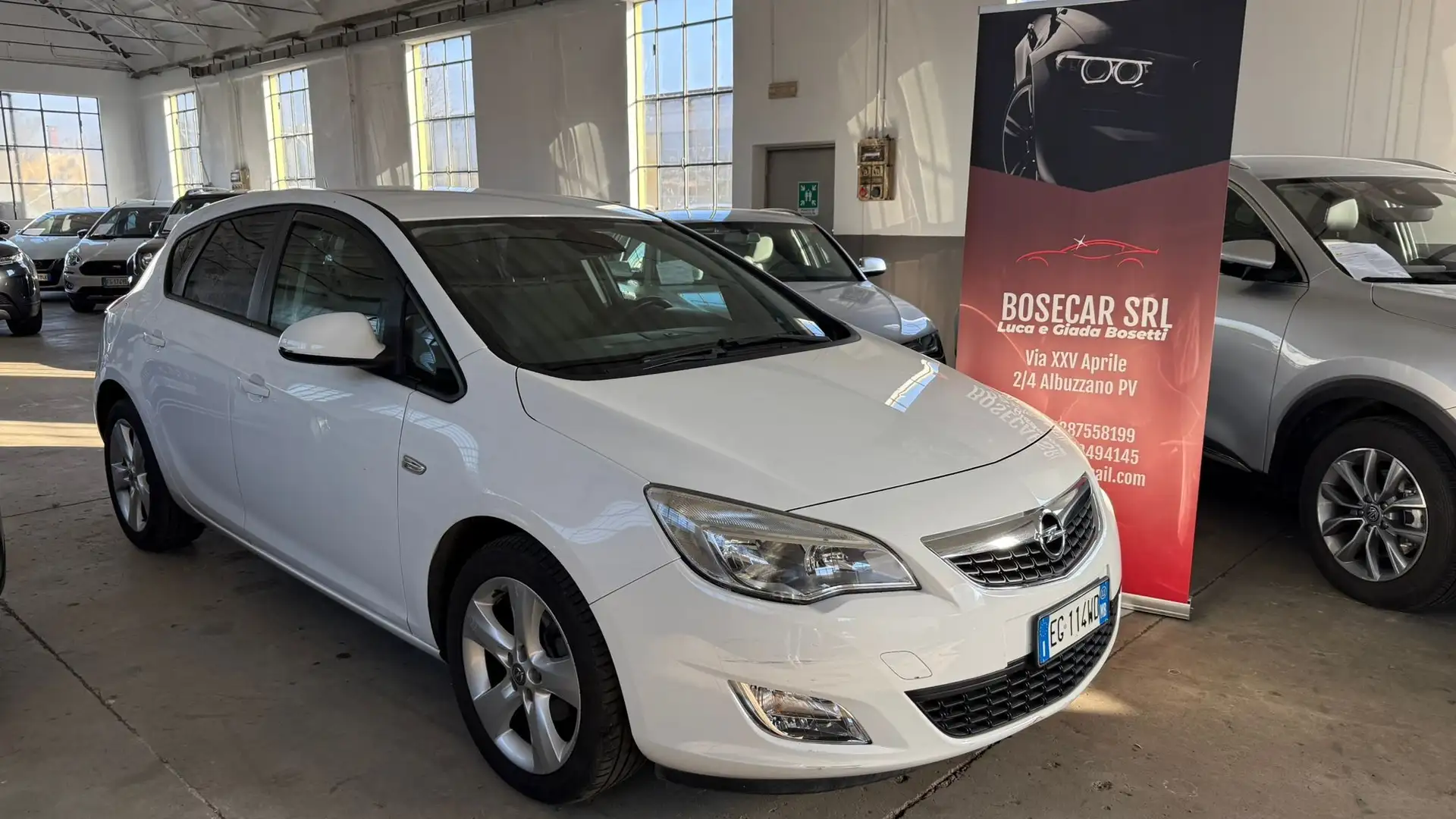 Opel Astra 5p 1.4 Elective 100cv Biały - 1