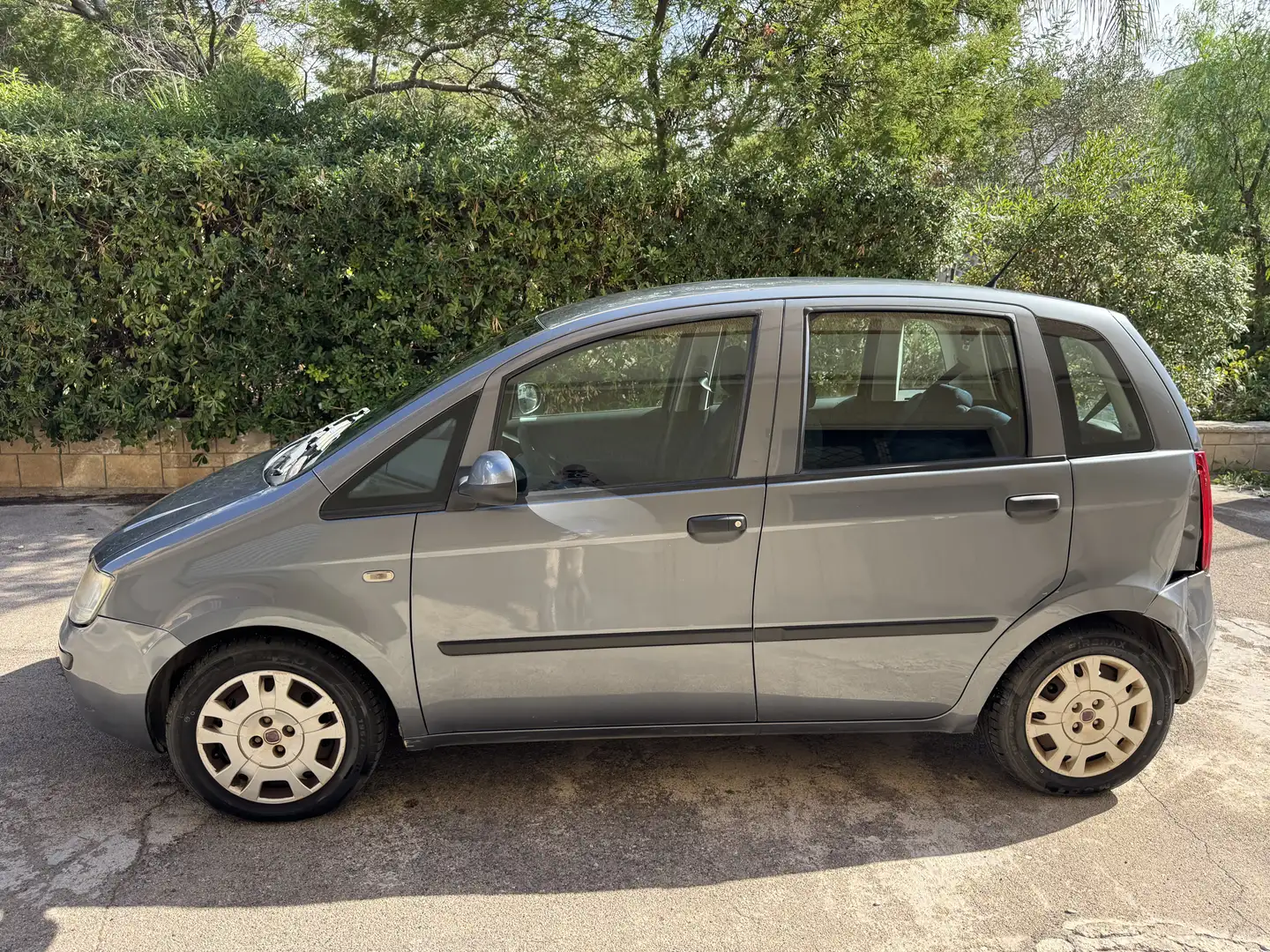 Fiat Idea 1.3 mjt 16v Black Label - 2