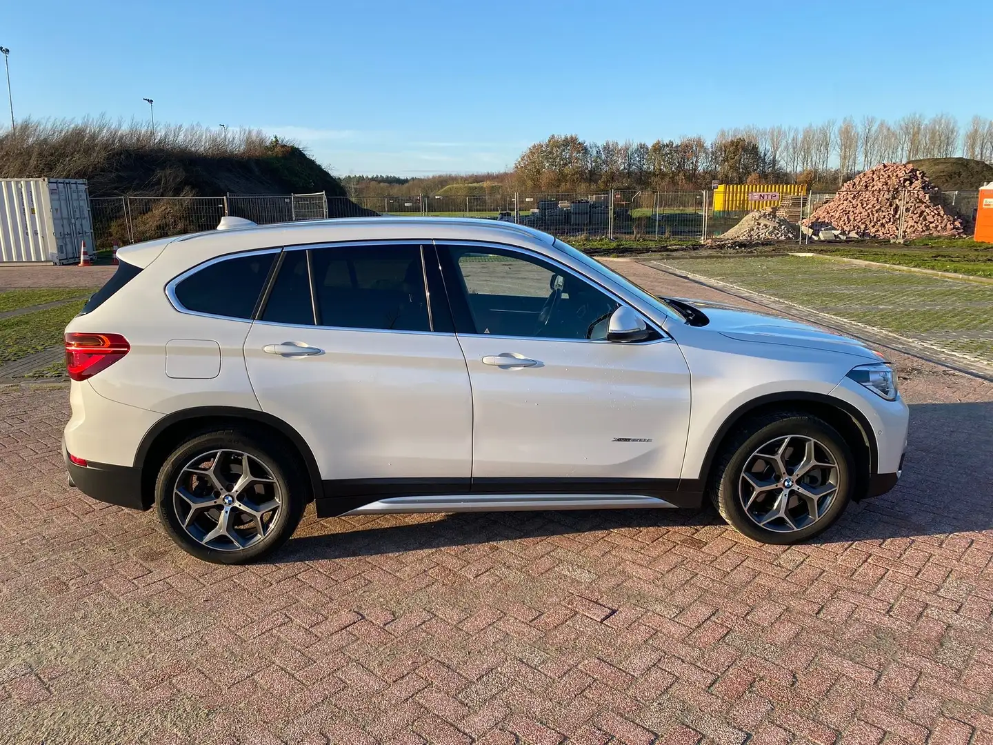 BMW X1 High Executive Xdrive 2.0 Wit - 1