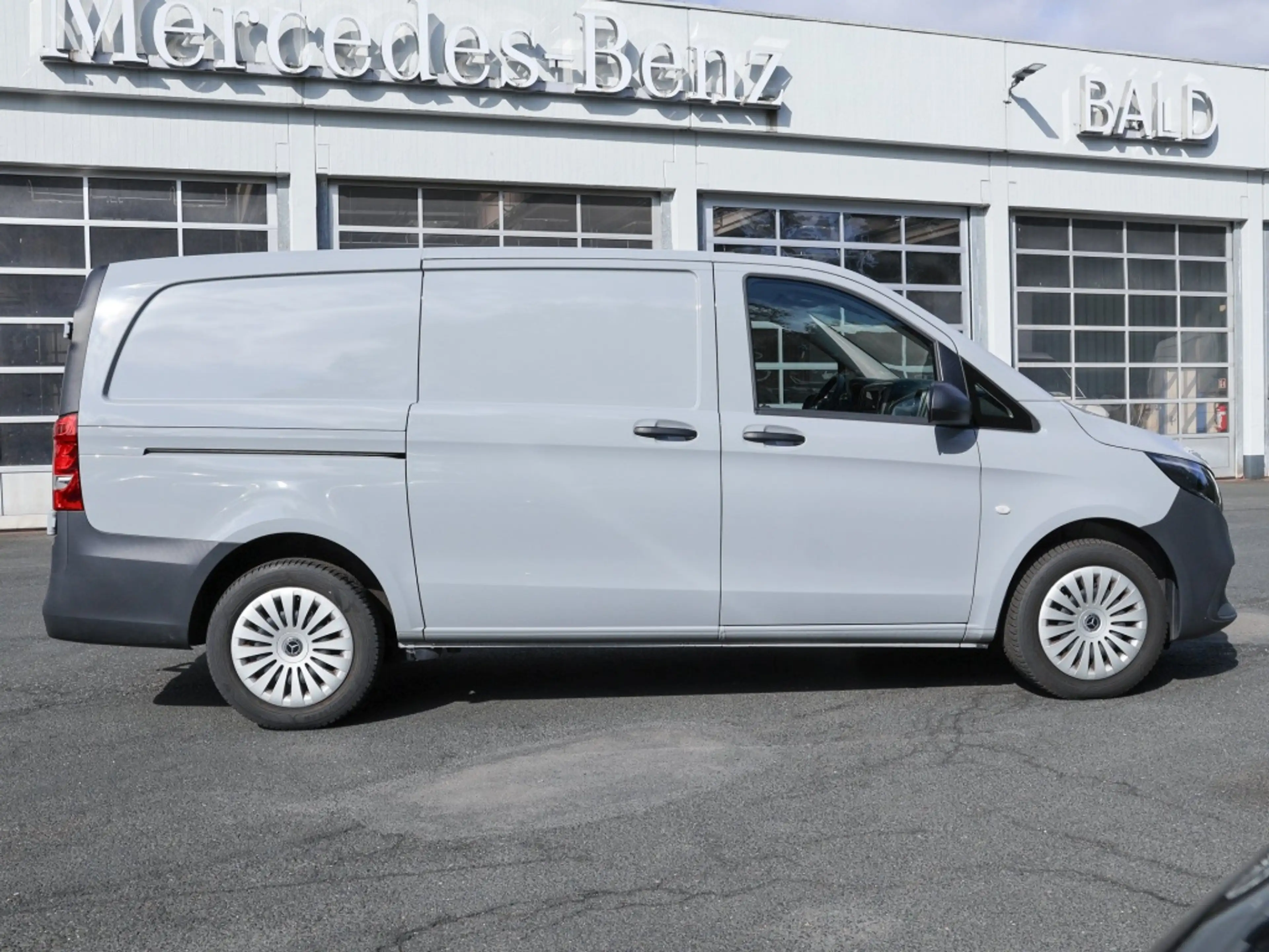 Mercedes-Benz Vito 116 Kasten/lang/AHK/Kamera/Klima/Navi/Holz — photo 7