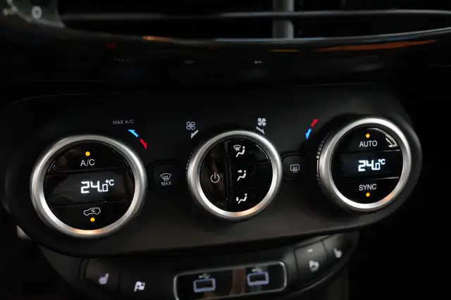 Fiat 500X view 12