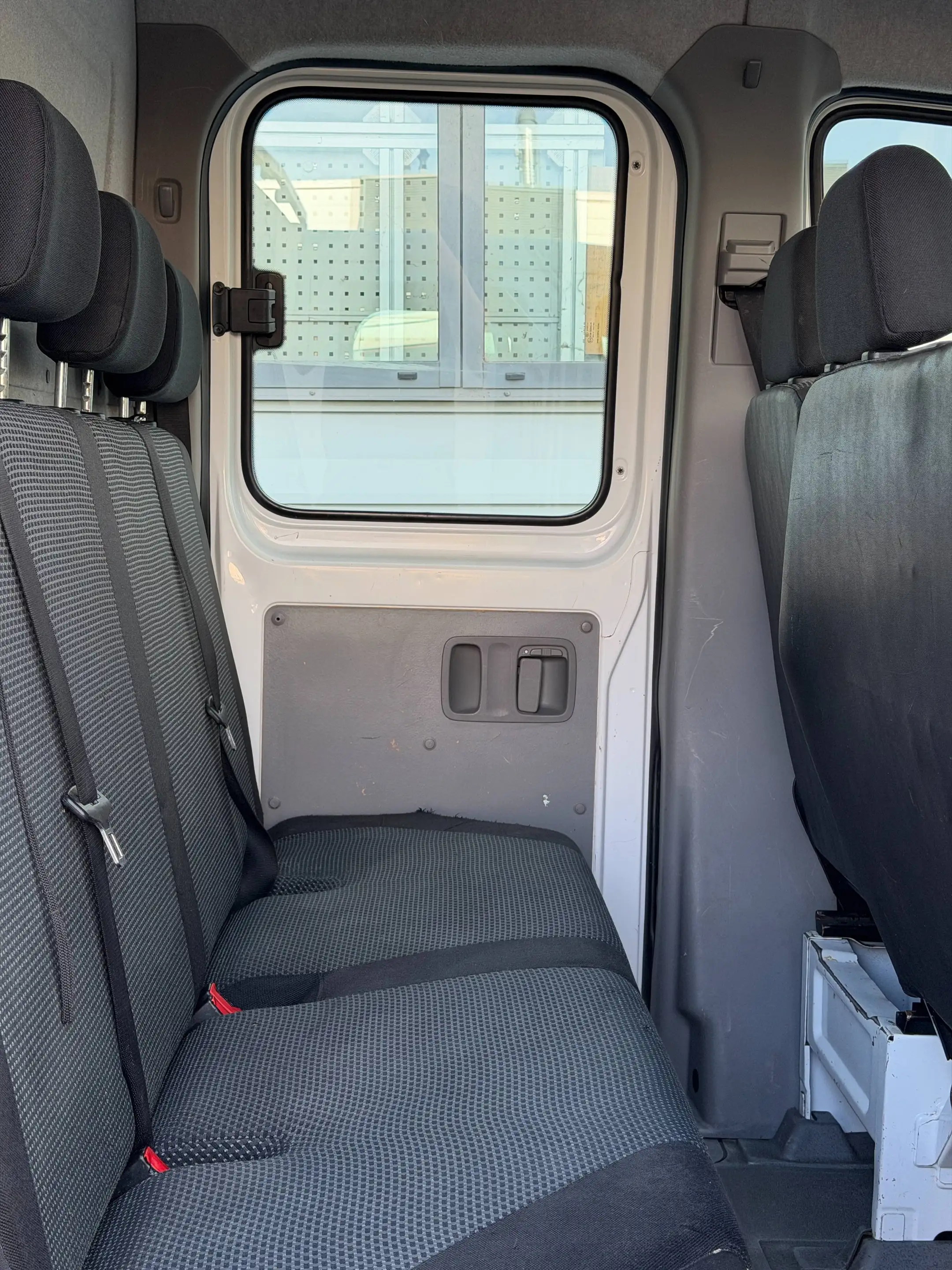Mercedes-Benz Sprinter Pritsche 213CDI Euro5 AHK 7Sitzer Tüv 06/28 — photo 14