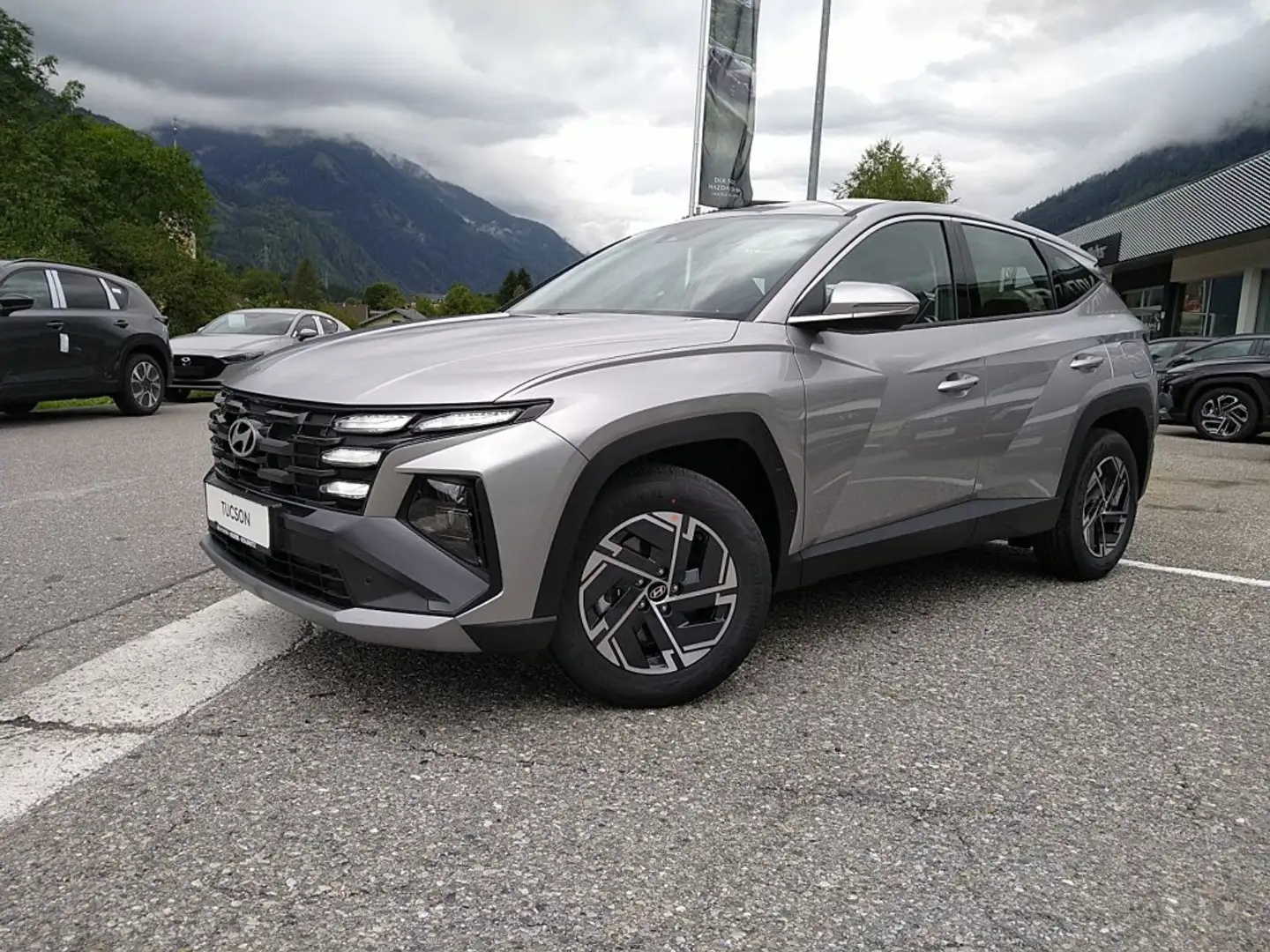 Hyundai TUCSON NX4 Smart Line 1,6 T-GDi 2WD Winterp. Klimaaut. Silber - 2