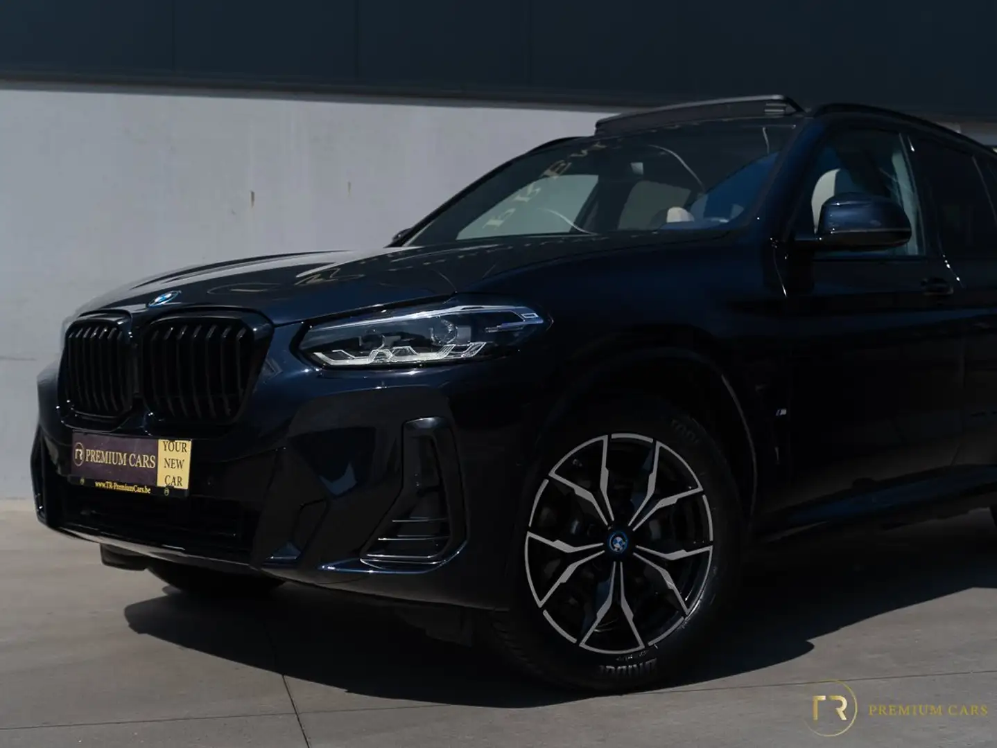 BMW X3 xDrive30e l Pano l H/K l Camera l Memory Seats Zwart - 2