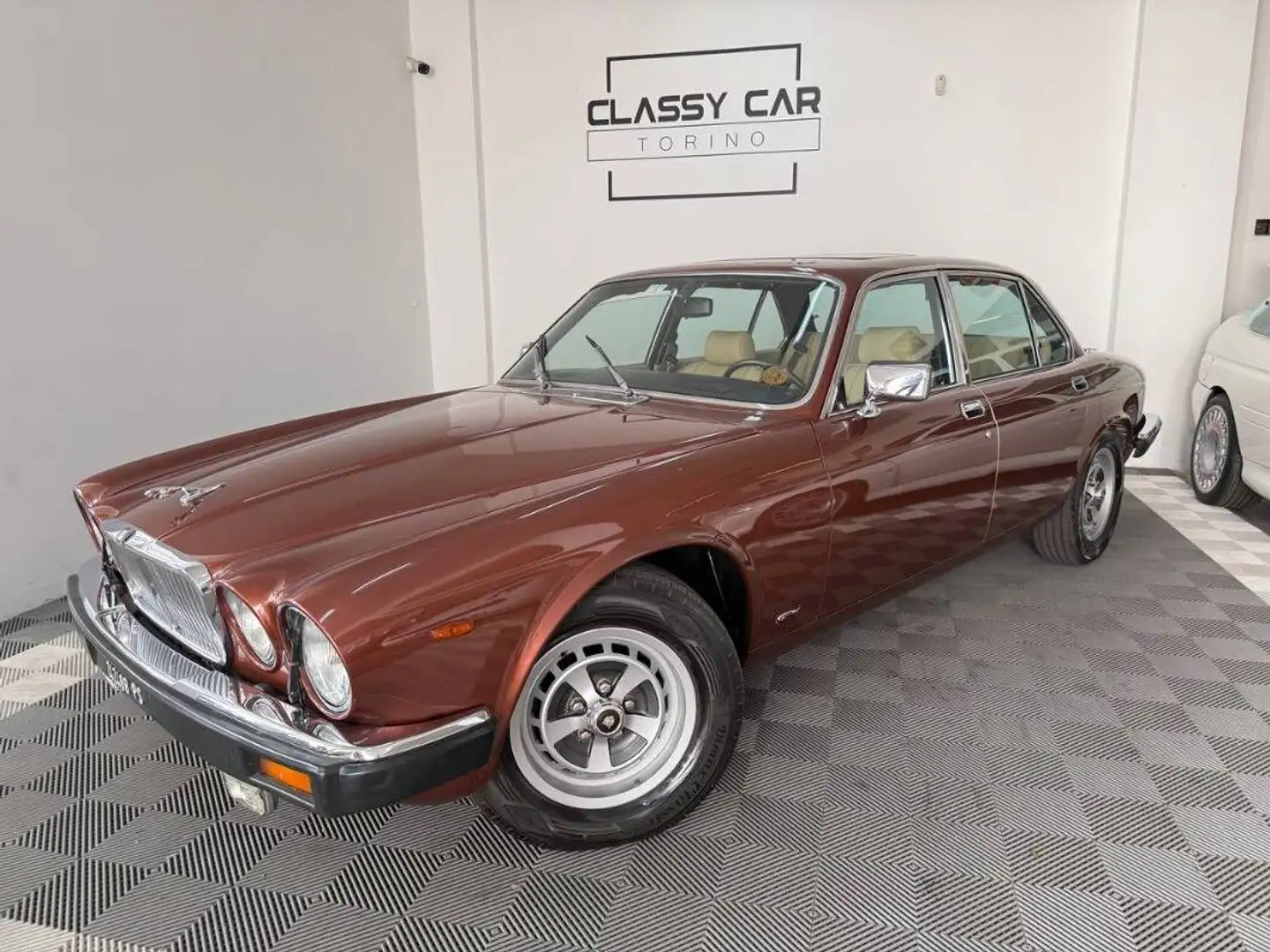 Jaguar XJ6 XJ6 4.2 3° SERIE PININFARINA Bronze - 1