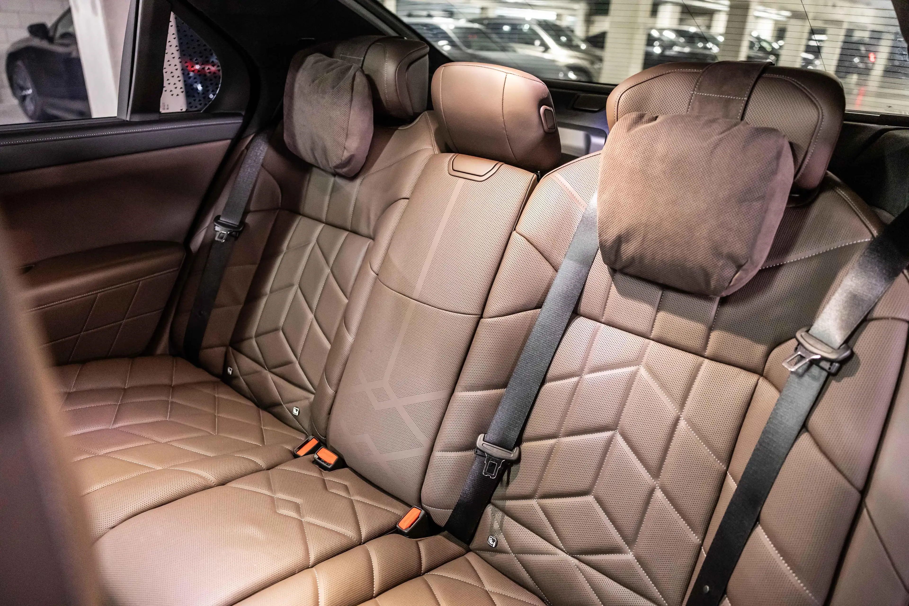 BMW i7 xDrive60 M Sport PRO GRAN LUSSO | EXECUTIVE LOUNGE — photo 15