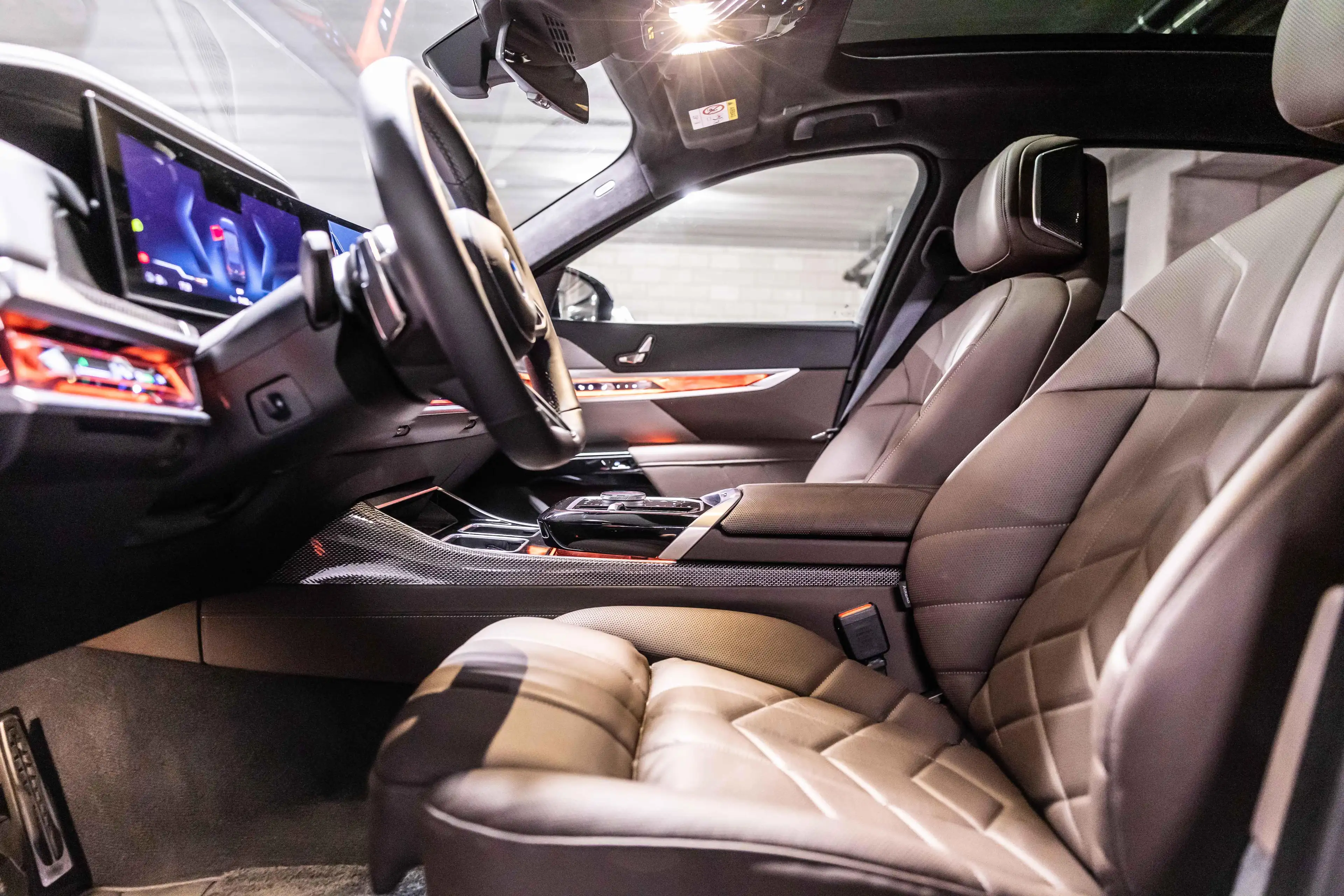 BMW i7 xDrive60 M Sport PRO GRAN LUSSO | EXECUTIVE LOUNGE — photo 12