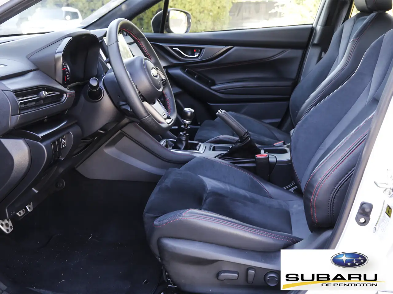 Subaru WRX снимка Subaru WRX