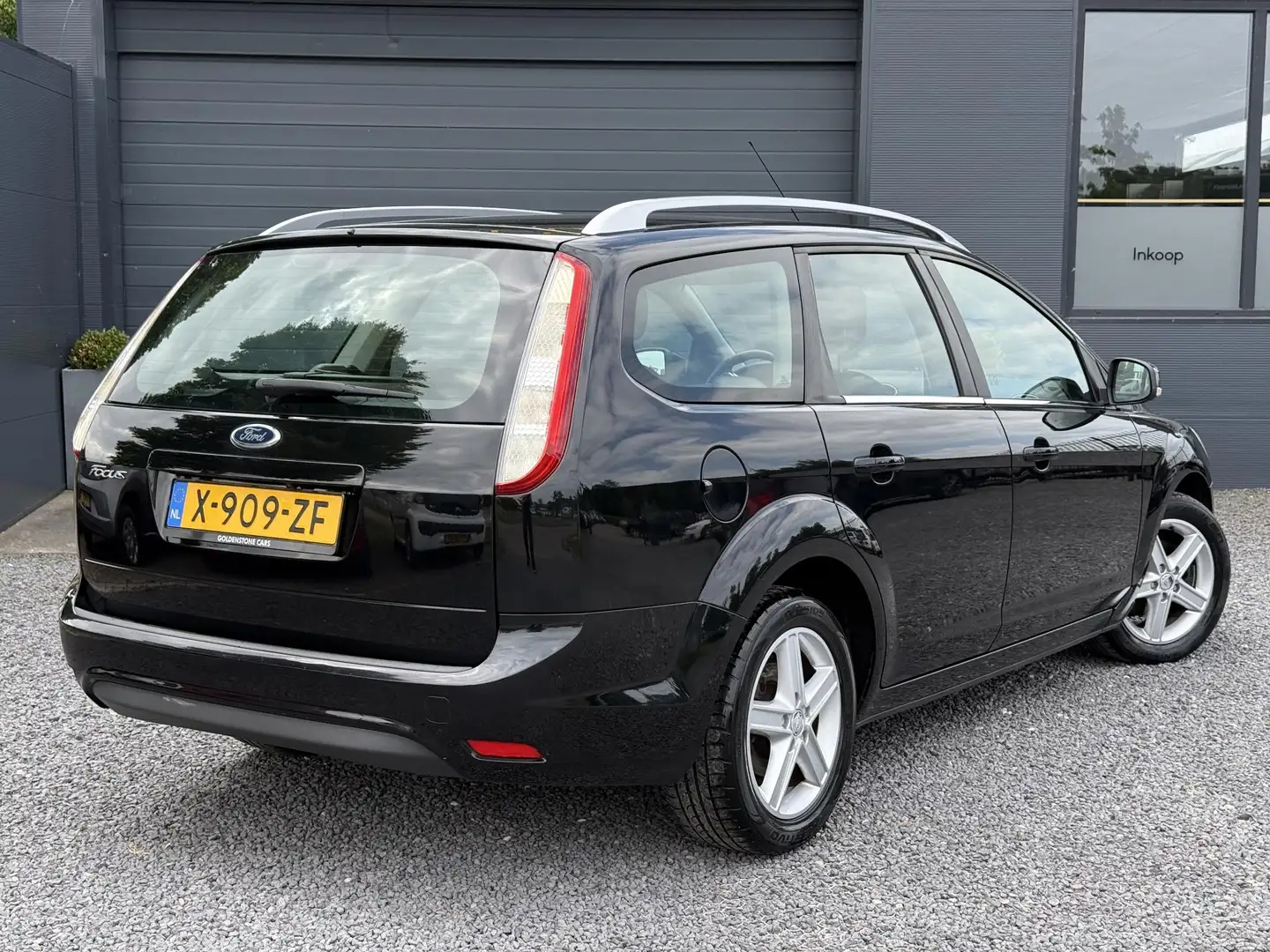 Ford Focus Wagon 1.6 Comfort 1e Eigenaar,Clima,Cruise,Camera, Black - 2