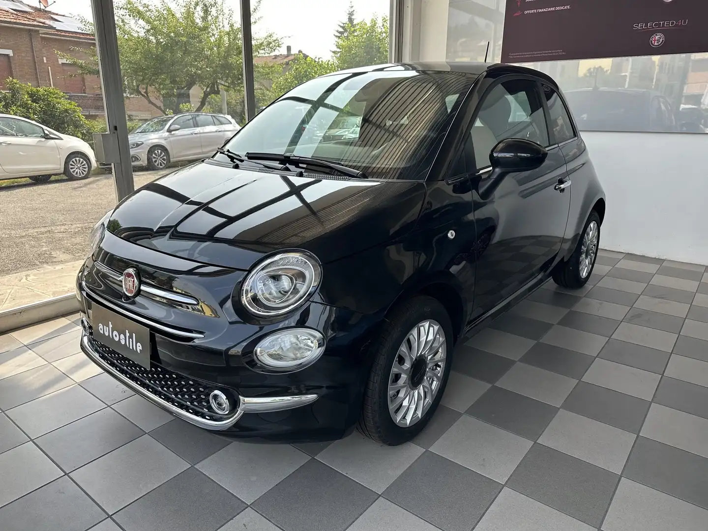 Fiat 500 Fiat 500 1.0 Hybrid Lounge Чёрный - 1