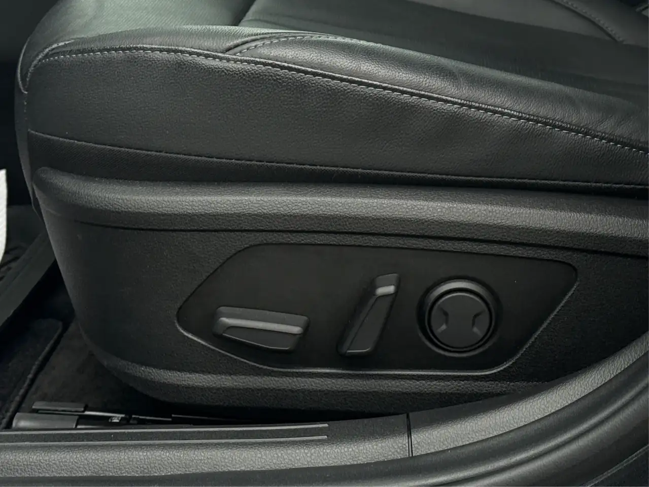 Hyundai SONATA снимка Hyundai SONATA