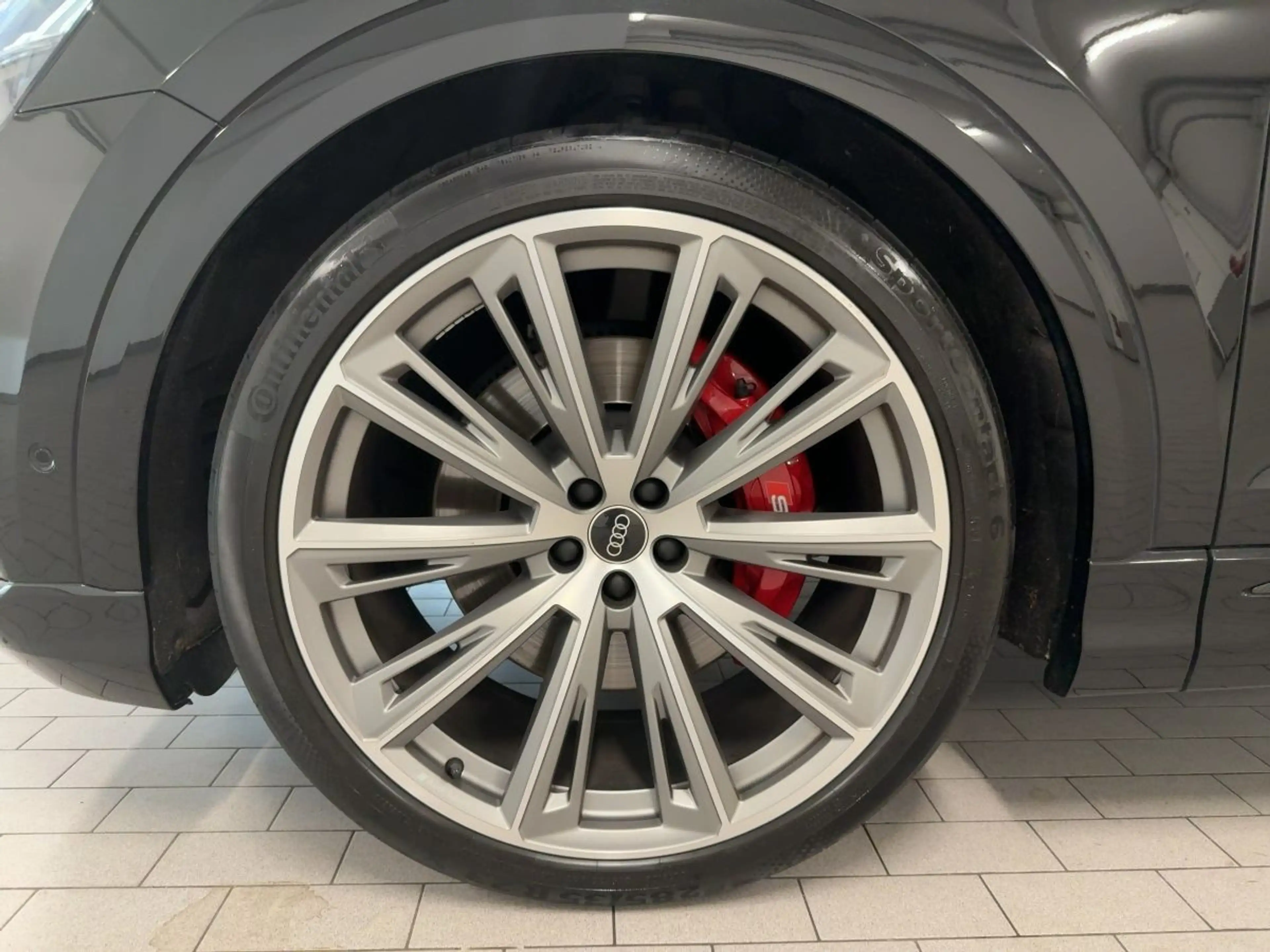 Audi SQ8 TFSI tiptr. STDHZG MATRIX RFK VIRTUAL B&O — photo 15