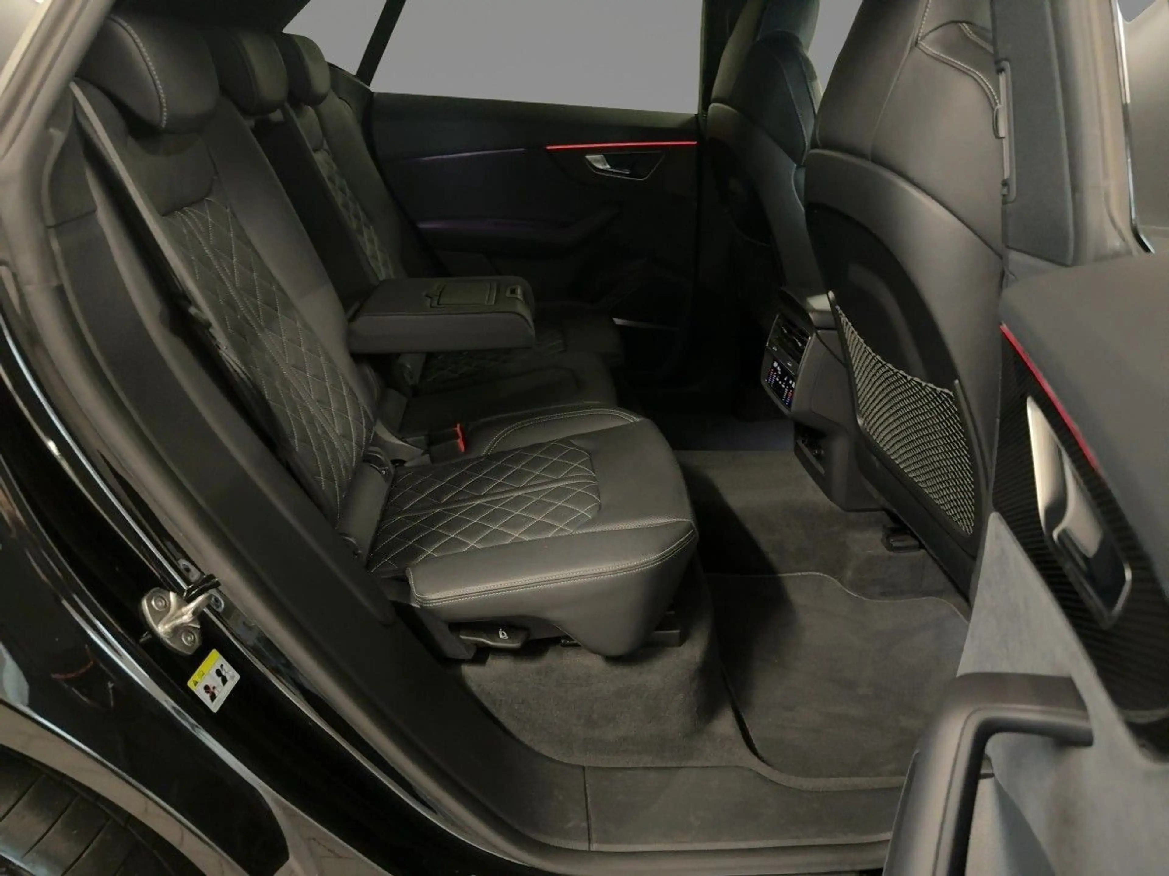 Audi SQ8 TFSI tiptr. STDHZG MATRIX RFK VIRTUAL B&O — photo 11