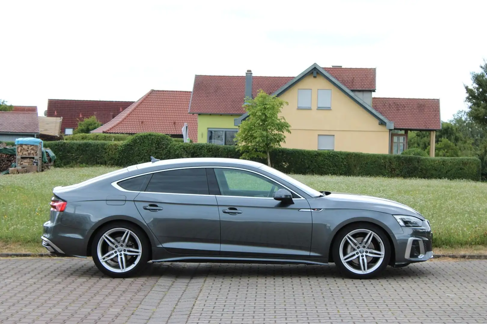 Audi A5 Sportback 40 TDI *S-line*Kamera*LED* Grau - 2