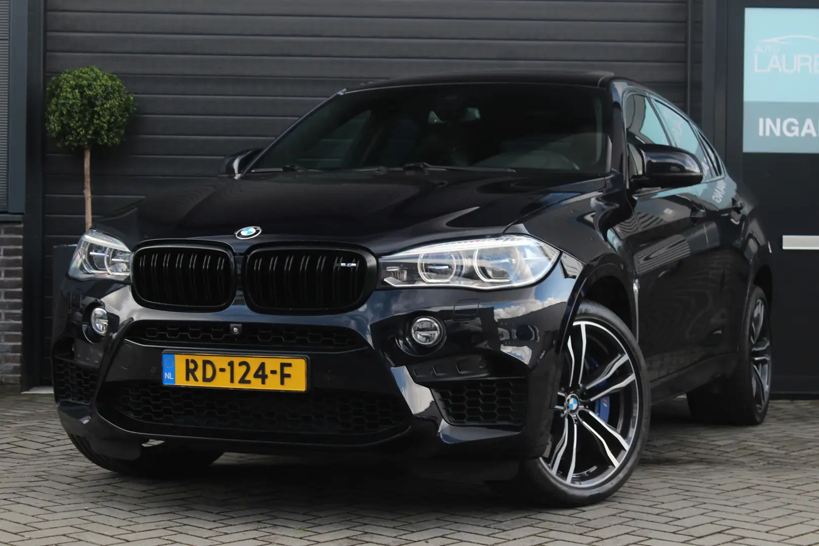 BMW X6 M 4.4 V8 | Pano | Trekhaak | Memory Noir - 1