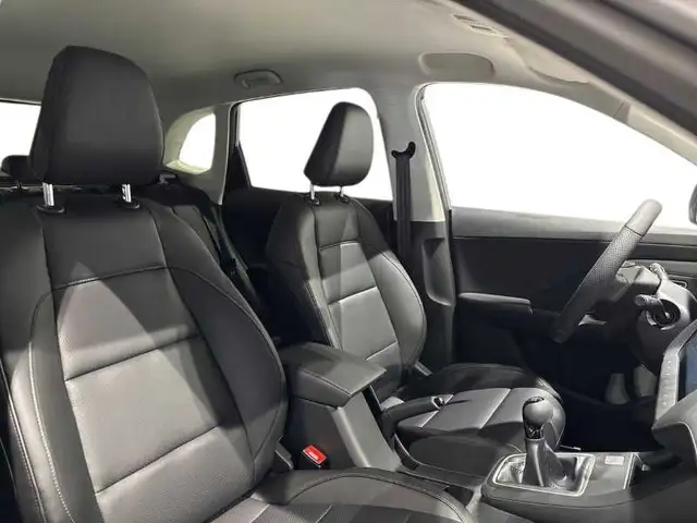 MG ZS view 16