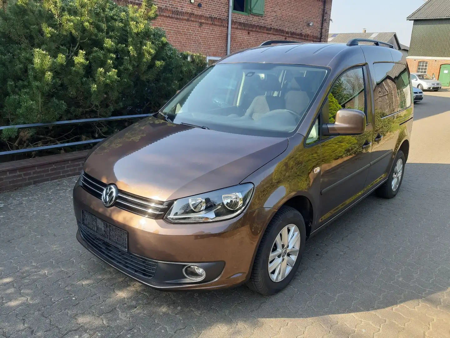 Volkswagen Caddy 1,2TSI 77kW Bruin - 1