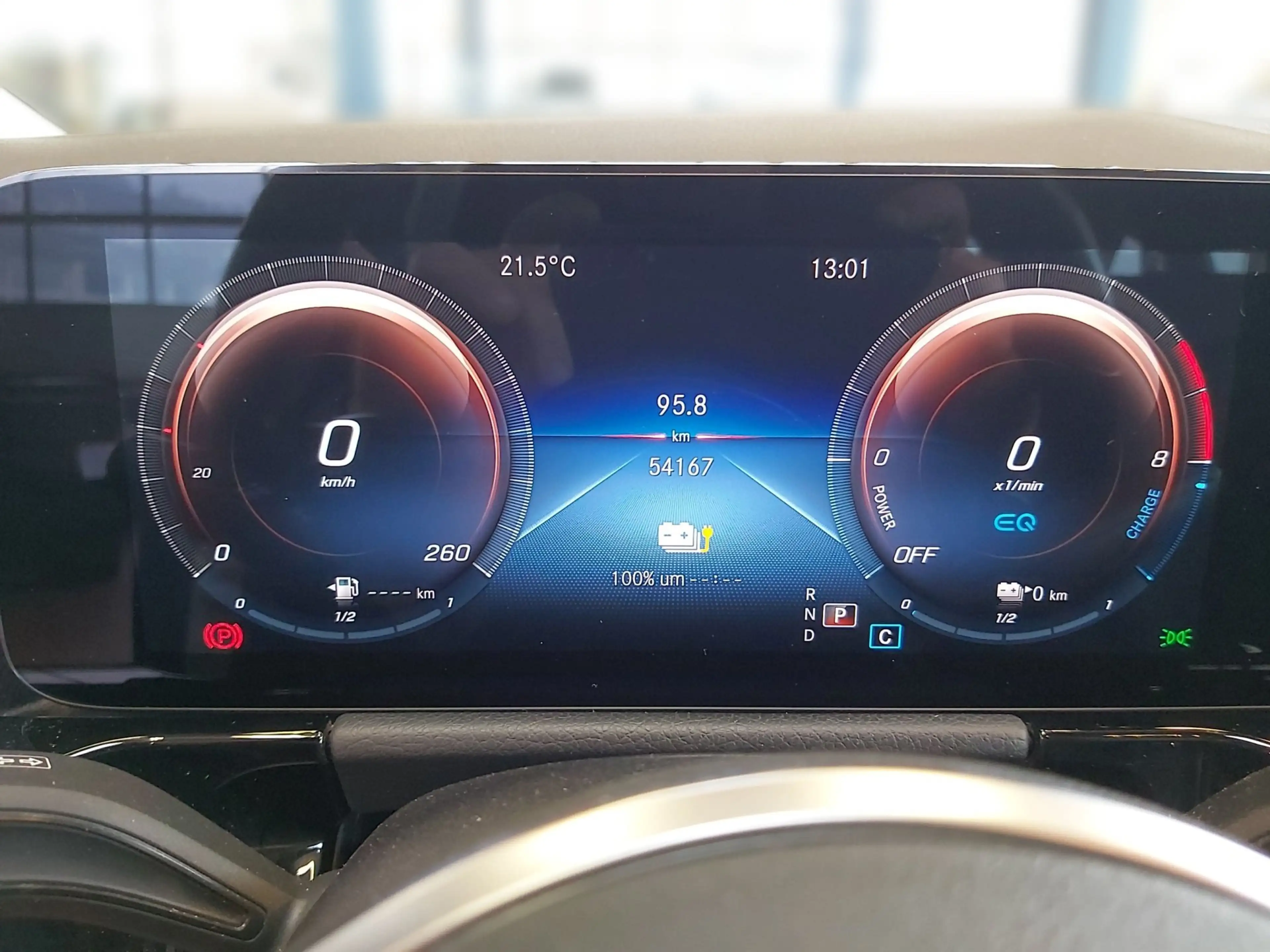 Mercedes-Benz B 250 e Progressive AHV — photo 13